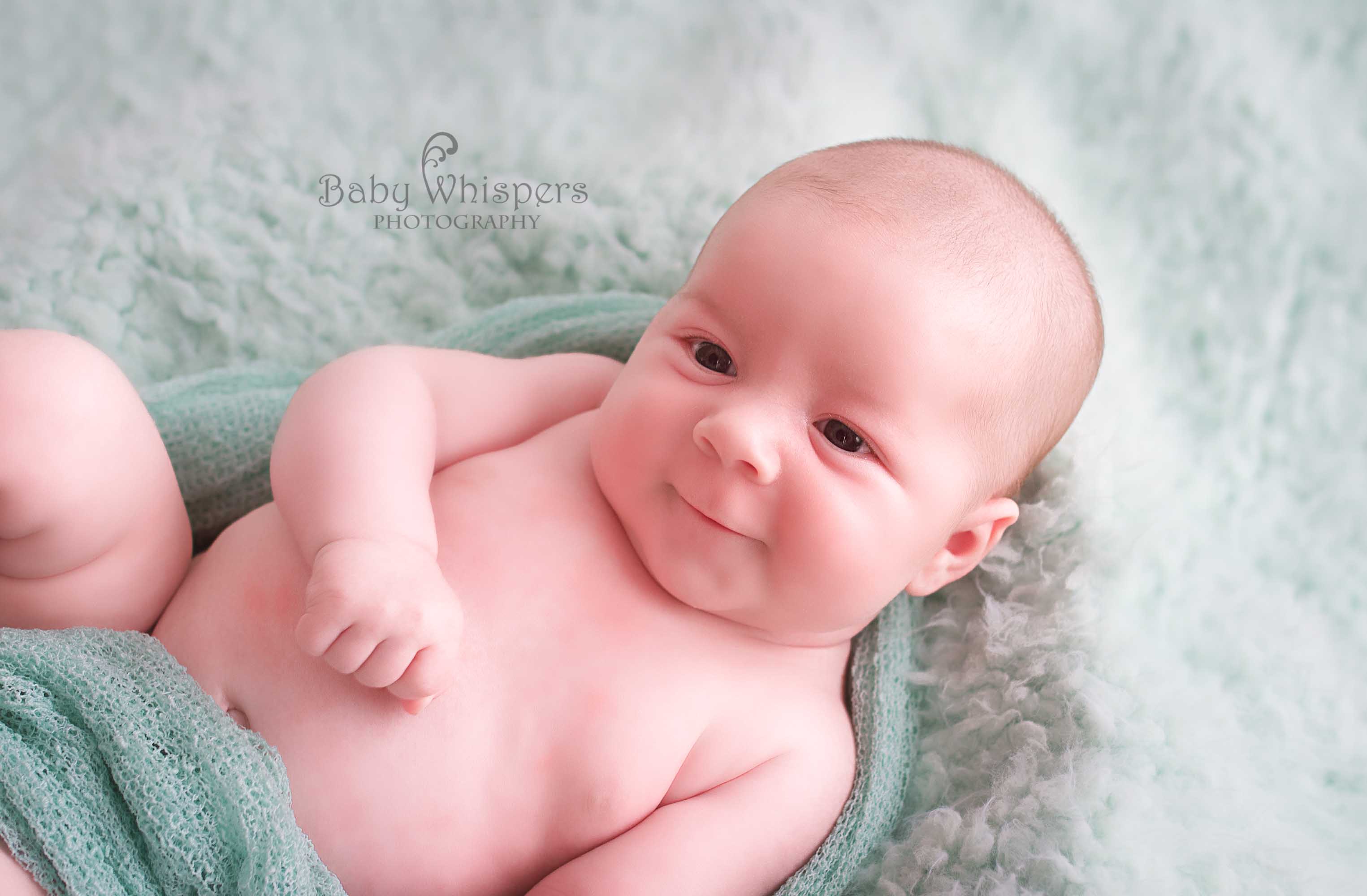 Smiley Newborn Photo - Baby Whispers Photography Royston Herts